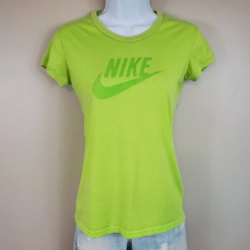 Nike Juniors Green Cap Sleeve T-Shirt